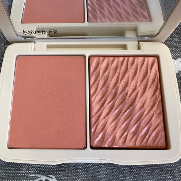 Cover Fx Monochromatic Matte + Shimmer Blush Duo in Soft Peach - Picture 2 of 3